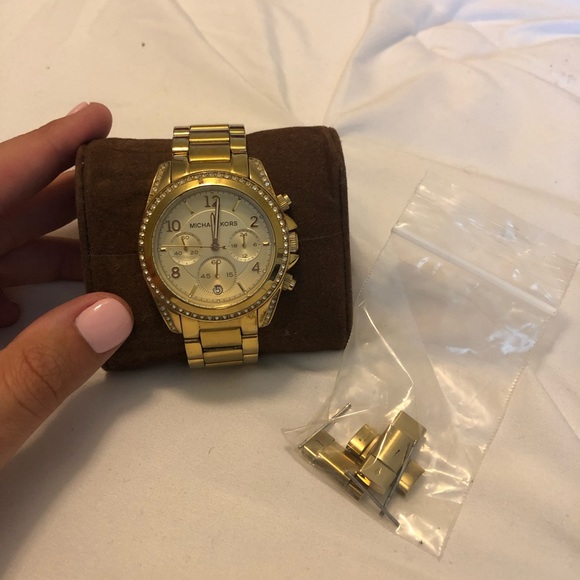 Men’s Michael Kors gold watch - Picture 1 of 1